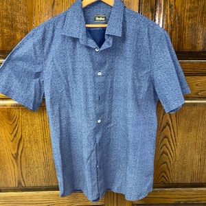 Neumann Marcus short sleeve button down - XL
